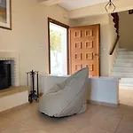 Kourkoumelata Villa *