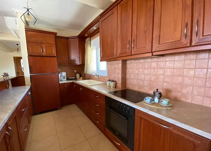 Kourkoumelata Villa
