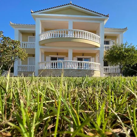 Villa Kourkoumelata *